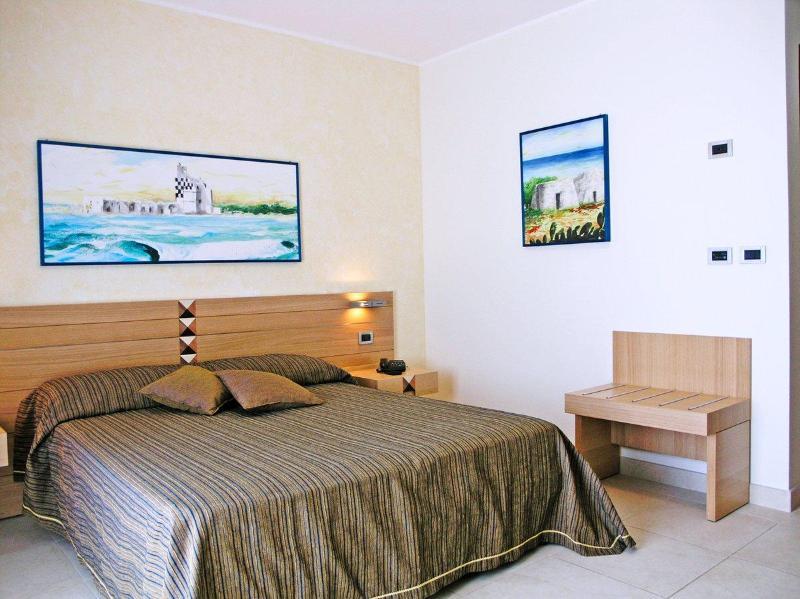 Costa Del Salento Village อูเจนโต ภายนอก รูปภาพ